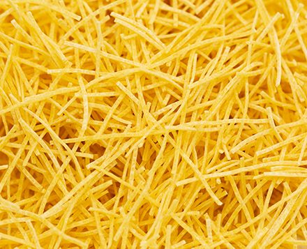 Nitka- Makaron wykwintny z jaj bażancich- Letnia Kuchnia zbliżenie